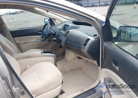 2005 Toyota Prius from USA, damaged, VIN JTDKB20U653046181